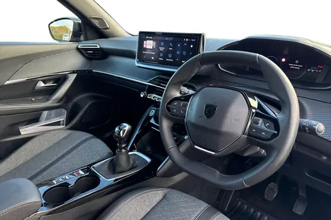 YP24HNK PEUGEOT 2008 1.2 PureTech Allure Euro 6 (s/s) 5dr Thumbnail #8