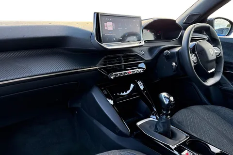 YP24HNK PEUGEOT 2008 1.2 PureTech Allure Euro 6 (s/s) 5dr Thumbnail #9