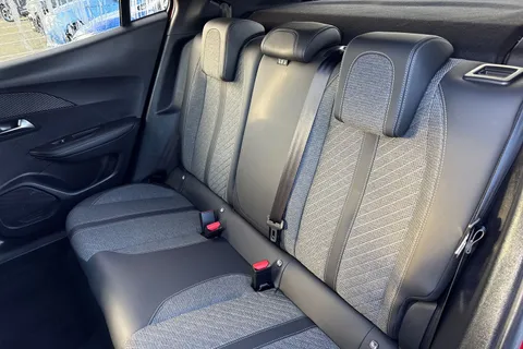 YP24HNK PEUGEOT 2008 1.2 PureTech Allure Euro 6 (s/s) 5dr Thumbnail #14