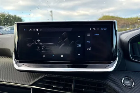 YP24HNK PEUGEOT 2008 1.2 PureTech Allure Euro 6 (s/s) 5dr Thumbnail #19