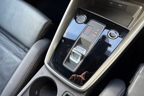 GJ21TZP Audi A3 1.5 TFSI 35 S line Sportback S Tronic Euro 6 (s/s) 5dr Thumbnail #24