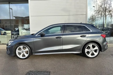 GJ21TZP Audi A3 1.5 TFSI 35 S line Sportback S Tronic Euro 6 (s/s) 5dr Thumbnail #35