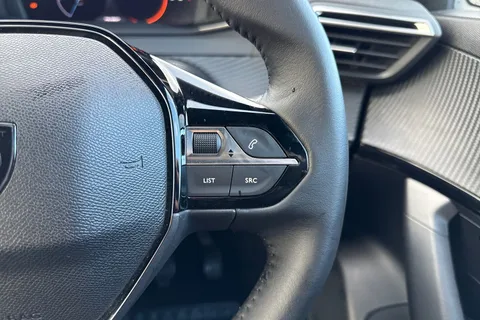 YP24HNK PEUGEOT 2008 1.2 PureTech Allure Euro 6 (s/s) 5dr Thumbnail #40