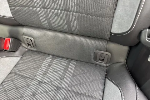 KP25HHO Volkswagen T-Roc 1.5 TSI R-Line 5dr DSG Thumbnail #36