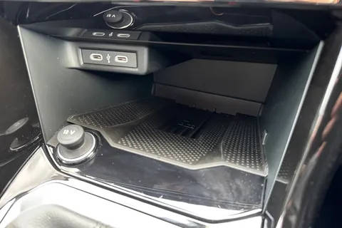 KP25HHO Volkswagen T-Roc 1.5 TSI R-Line 5dr DSG Thumbnail #41