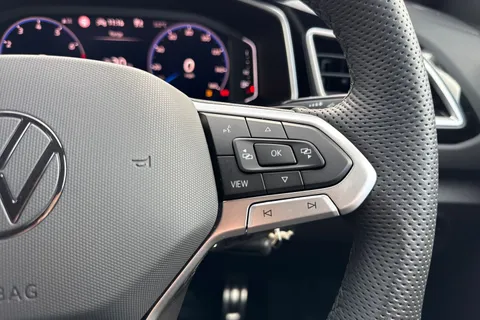 KP25HHO Volkswagen T-Roc 1.5 TSI R-Line 5dr DSG Thumbnail #46