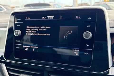 KP25HHO Volkswagen T-Roc 1.5 TSI R-Line 5dr DSG Thumbnail #51