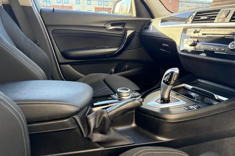 YC19TVO BMW 1 Series 1.5 118i GPF Sport Auto Euro 6 (s/s) 5dr Thumbnail #42