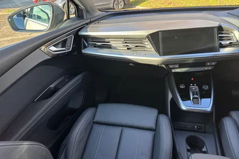 20 of 66 for Audi Q4 e-tron Q4 Sport 45 e-tron 210,00 kW