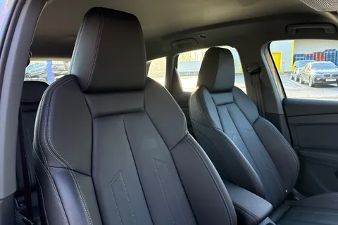 24 of 66 for Audi Q4 e-tron Q4 Sport 45 e-tron 210,00 kW