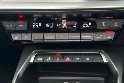 YX23ODU Audi S3 Vorsprung TFSI  310 PS S tronic Thumbnail #23