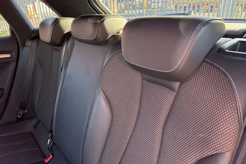 19 of 44 for Audi A3 1.5 TFSI CoD Black Edition Sportback Euro 6 (s/s) 5dr