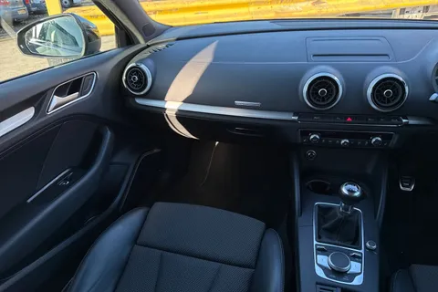 20 of 44 for Audi A3 1.5 TFSI CoD Black Edition Sportback Euro 6 (s/s) 5dr