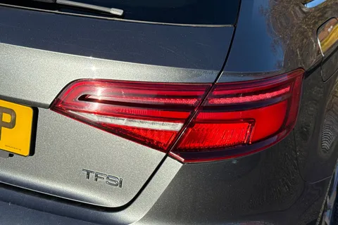 33 of 44 for Audi A3 1.5 TFSI CoD Black Edition Sportback Euro 6 (s/s) 5dr