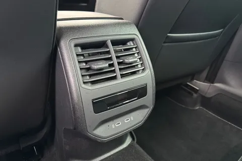 25 of 52 for CUPRA Leon 2.0 TSI VZ2 DSG Euro 6 (s/s) 5dr