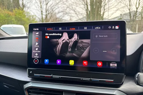 30 of 52 for CUPRA Leon 2.0 TSI VZ2 DSG Euro 6 (s/s) 5dr