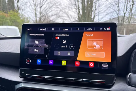 37 of 52 for CUPRA Leon 2.0 TSI VZ2 DSG Euro 6 (s/s) 5dr