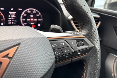 41 of 52 for CUPRA Leon 2.0 TSI VZ2 DSG Euro 6 (s/s) 5dr