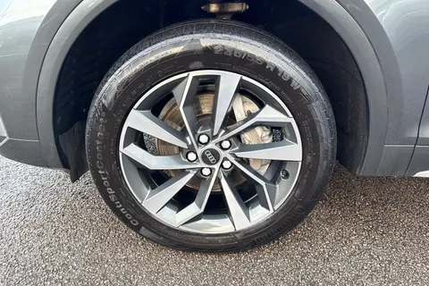 DF22FFA Audi Q5 2.0 TFSI 45 S line S Tronic quattro Euro 6 (s/s) 5dr Thumbnail #12