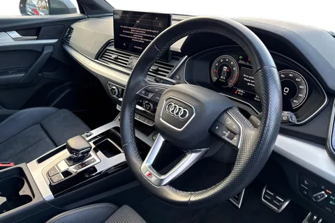 DF22FFA Audi Q5 2.0 TFSI 45 S line S Tronic quattro Euro 6 (s/s) 5dr Thumbnail #14