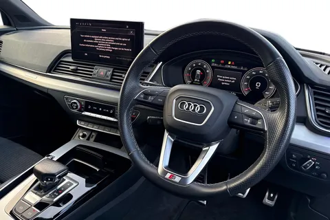 DF22FFA Audi Q5 2.0 TFSI 45 S line S Tronic quattro Euro 6 (s/s) 5dr Thumbnail #18