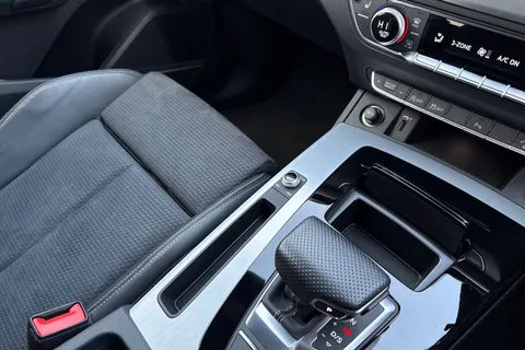 DF22FFA Audi Q5 2.0 TFSI 45 S line S Tronic quattro Euro 6 (s/s) 5dr Thumbnail #20