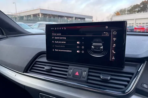 DF22FFA Audi Q5 2.0 TFSI 45 S line S Tronic quattro Euro 6 (s/s) 5dr Thumbnail #46