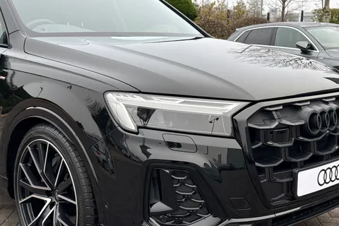  Audi Q7 3.0 TDI V6 Black Edition Tiptronic quattro Euro 6 (s/s) 5dr Thumbnail #8