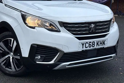 9 of 53 for PEUGEOT 5008 1.5 BlueHDi Allure Euro 6 (s/s) 5dr