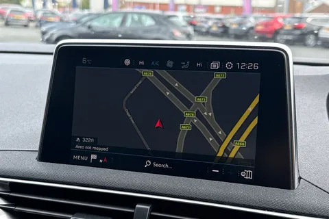 17 of 53 for PEUGEOT 5008 1.5 BlueHDi Allure Euro 6 (s/s) 5dr