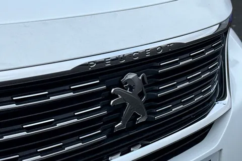 27 of 53 for PEUGEOT 5008 1.5 BlueHDi Allure Euro 6 (s/s) 5dr