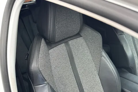 33 of 53 for PEUGEOT 5008 1.5 BlueHDi Allure Euro 6 (s/s) 5dr