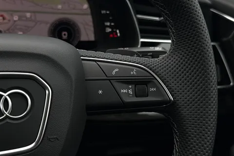  Audi Q7 3.0 TDI V6 Black Edition Tiptronic quattro Euro 6 (s/s) 5dr Thumbnail #38