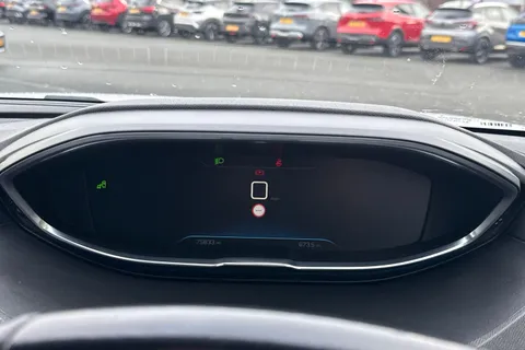 43 of 53 for PEUGEOT 5008 1.5 BlueHDi Allure Euro 6 (s/s) 5dr