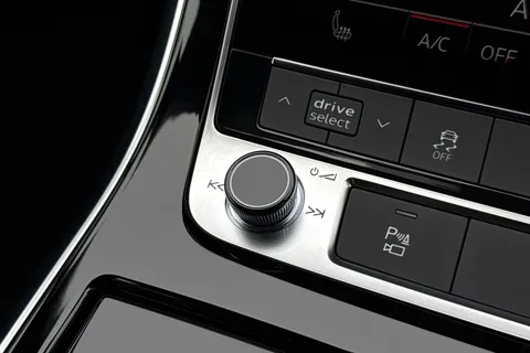  Audi Q7 3.0 TDI V6 Black Edition Tiptronic quattro Euro 6 (s/s) 5dr Thumbnail #49