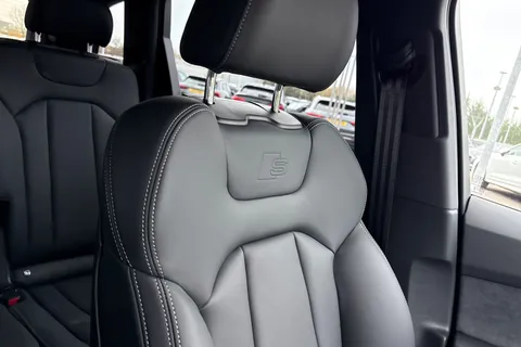  Audi Q7 3.0 TDI V6 Black Edition Tiptronic quattro Euro 6 (s/s) 5dr Thumbnail #55