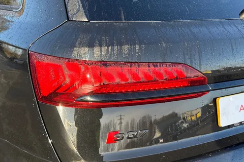 PJ22URM Audi SQ7 Black Edition TFSI  507 PS tiptronic Thumbnail #8