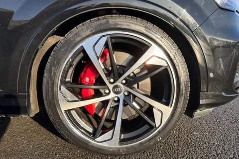 PJ22URM Audi SQ7 Black Edition TFSI  507 PS tiptronic Thumbnail #10