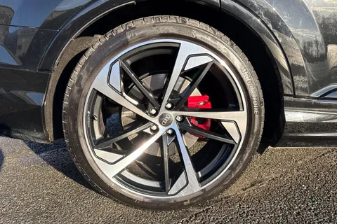 PJ22URM Audi SQ7 Black Edition TFSI  507 PS tiptronic Thumbnail #11