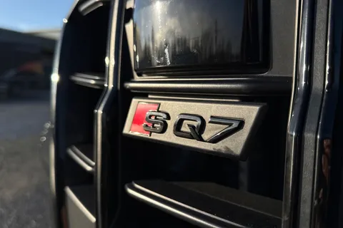 PJ22URM Audi SQ7 Black Edition TFSI  507 PS tiptronic Thumbnail #28