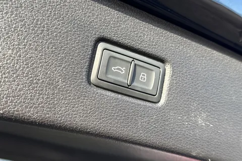 PJ22URM Audi SQ7 Black Edition TFSI  507 PS tiptronic Thumbnail #38