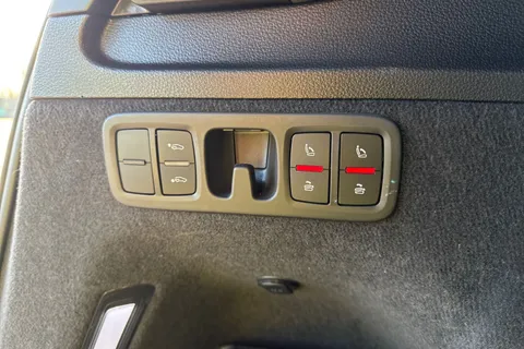 PJ22URM Audi SQ7 Black Edition TFSI  507 PS tiptronic Thumbnail #39