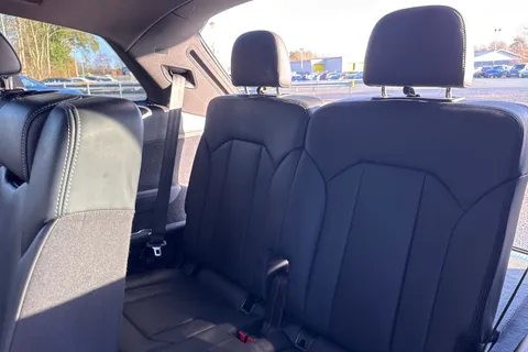 PJ22URM Audi SQ7 Black Edition TFSI  507 PS tiptronic Thumbnail #40