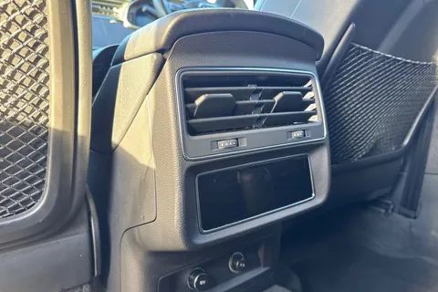 PJ22URM Audi SQ7 Black Edition TFSI  507 PS tiptronic Thumbnail #42