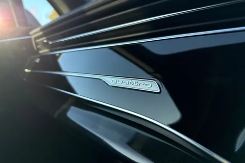 PJ22URM Audi SQ7 Black Edition TFSI  507 PS tiptronic Thumbnail #49