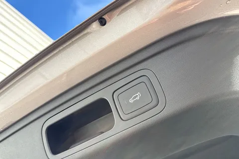 DY25YJS MG Mg Hs 1.5 T-GDI 24.7kWh Trophy Auto Euro 6 (s/s) 5dr Thumbnail #34