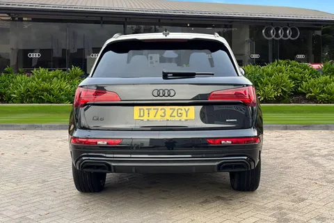 DT73ZGY Audi Q5 Black Edition 40 TDI quattro 204 PS S tronic Thumbnail #5