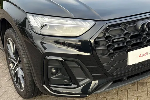 DT73ZGY Audi Q5 Black Edition 40 TDI quattro 204 PS S tronic Thumbnail #10