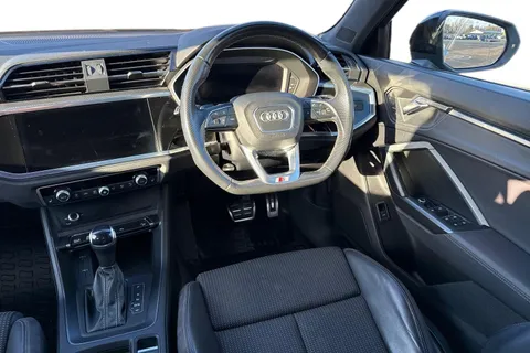 KE22OVL Audi Q3 Black Edition 40 TFSI quattro 190 PS S tronic Thumbnail #17