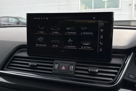 DT73ZGY Audi Q5 Black Edition 40 TDI quattro 204 PS S tronic Thumbnail #29